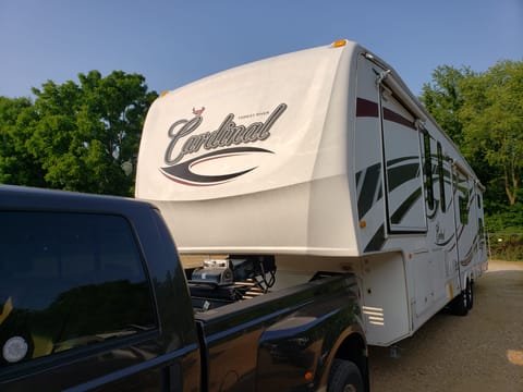 2009 Forest River Cardinal M-3802BH Towable trailer in Kalamazoo