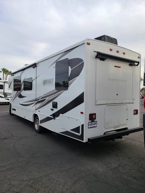 2022 Entegra Coach Odyssey 30Z Drivable vehicle in Queen Creek