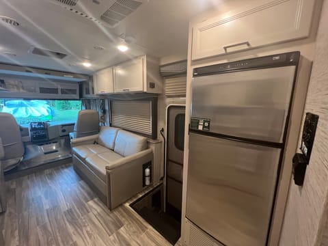 2022 Thor Motor Coach ACE 32.3 Veículo dirigível in Greater Carrollwood