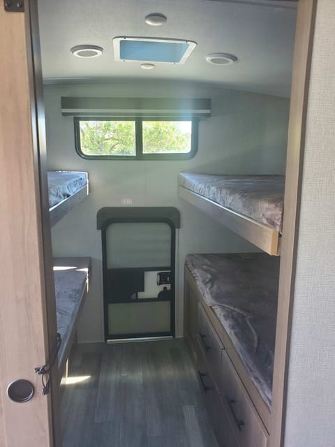 2023 Grand Design Imagine 3210BH Towable trailer in Paso Robles