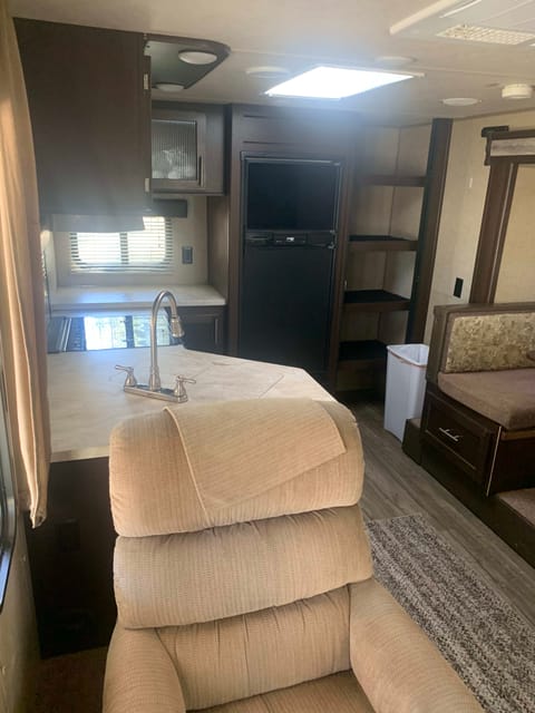 2017 Forest River RV Cherokee Grey Wolf 24RK Towable trailer in Williams