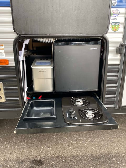 2020 Cherokee Grey Wolf - Great for families Towable trailer in Petoskey
