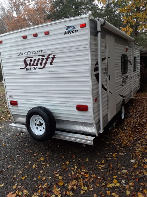 2014 Jayco Jay Flight Swift SLX 195RB Towable trailer in Heber Springs