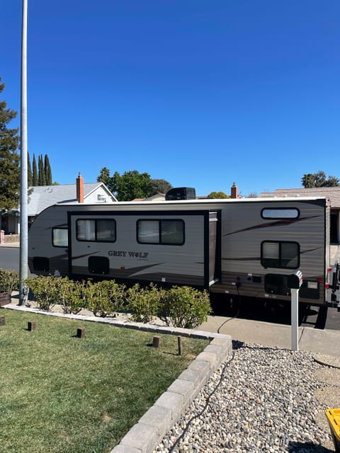 Family Friendly Bunk House Travel Trailer Towable trailer in Vacaville