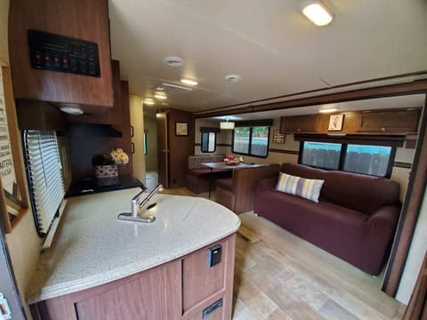 Glamping in the Suburbs Towable trailer in Katy