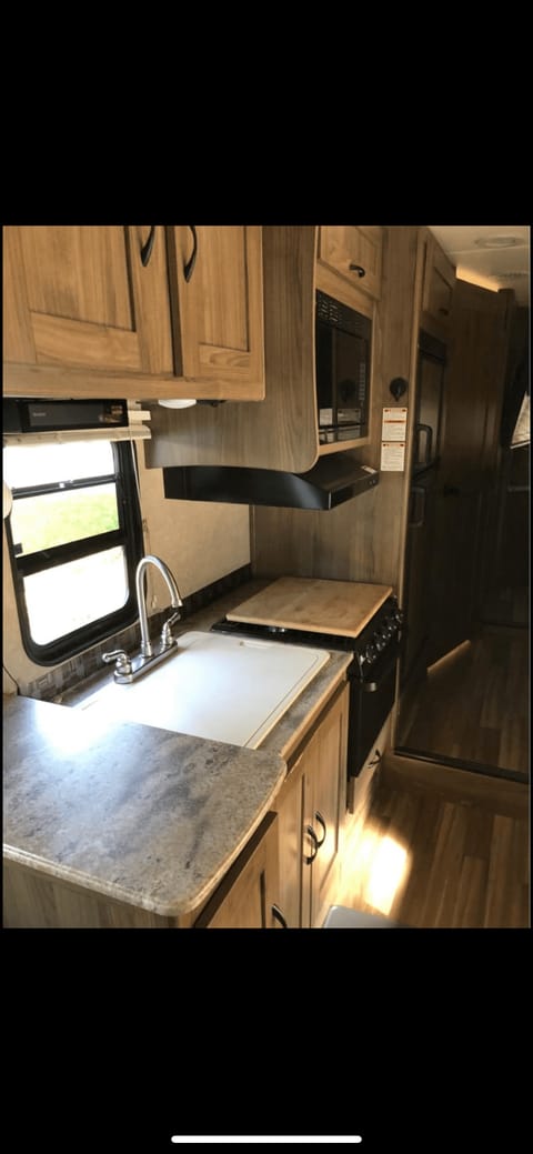 2017 Coachmen RV Freelander 21RS Ford 350 Drivable vehicle in Deptford