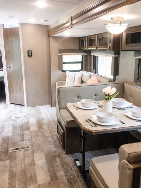 Glamping at its best in our 2019 Forest River RV Rockwood Ultra Lite 2706WS Remorque tractable in Hood Canal