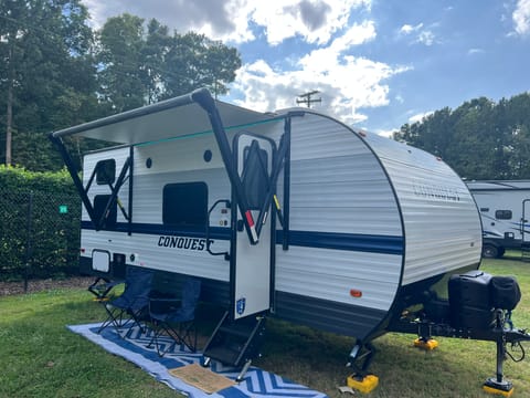 Great Family Getaway w/ Bunks.  Sleep 8. Towable trailer in Apex