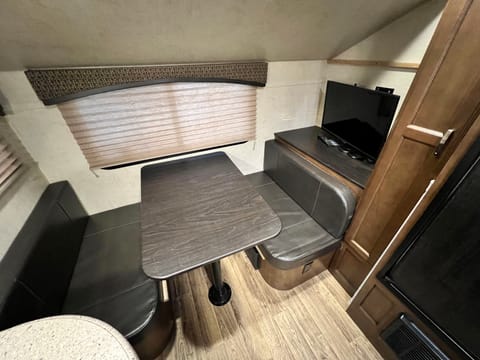 2018 Venture RV Sonic SN170VBH Towable trailer in Shakopee