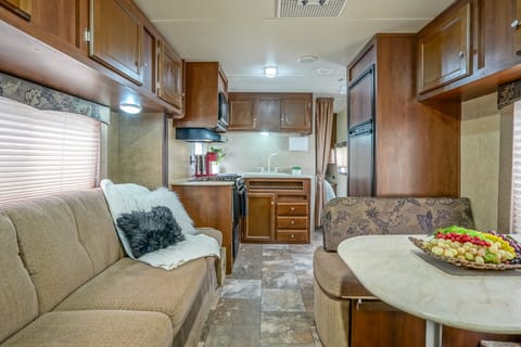 Vesta! 2014 Jayco Jay Flight Swift with Bunks and Slide-Out Towable trailer in Rio Rancho