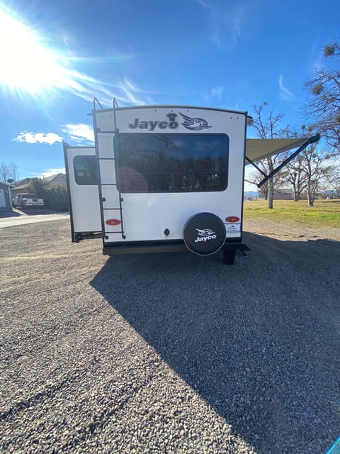 2021 Jayco Jay Feather Kid Approved Camper Ziehbarer Anhänger in Central Point