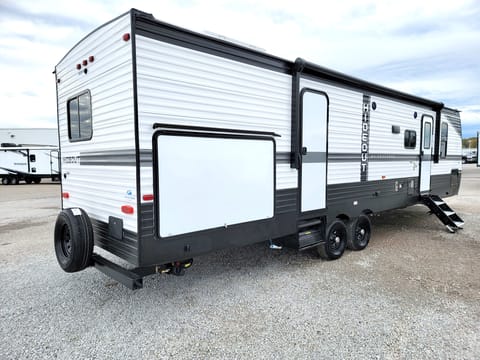 Z RV Adventure "MOON" Tráiler remolcable in Kissimmee