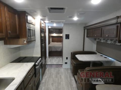 2019 Forest River RV Forester LE 2851SLE Ford Drivable vehicle in Akron