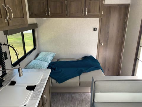 BRAND NEW 2022 Silver Lake ! Towable trailer in Deltona