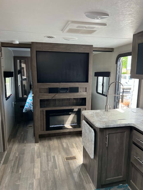 Family Friendly RV Towable trailer in Richland