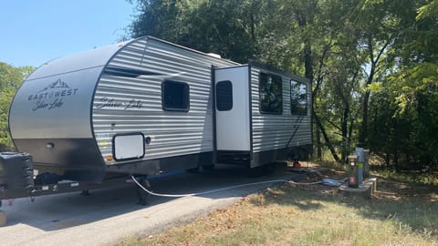 "Frio" - Insurance Included - Deliverable Towable trailer in McKinney