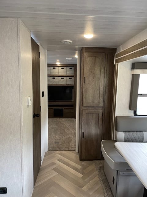 2022 Forest River Travel Trailer Wildwood 31KQBTS Towable trailer in Richmond Hill