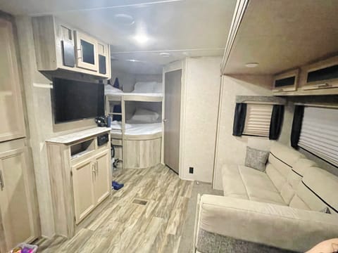 Cruzin Catalina Bunkhouse Retreat “2019” Towable trailer in Bayshore Gardens