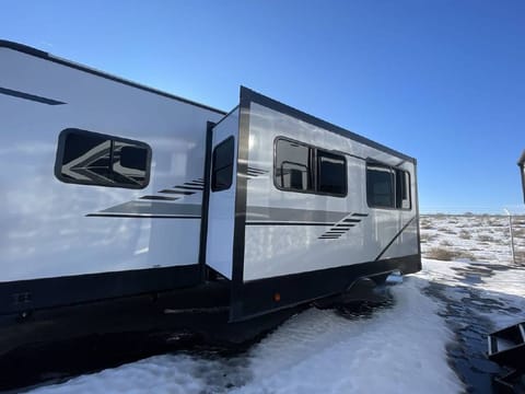 Winnebago Bunkhouse Luxe Trailer Rimorchio trainabile in Lake Goodwin