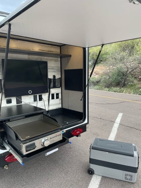 NEW! Camp Anywhere In Comfort - Solar - TV & Air Conditioning Towable trailer in Chandler