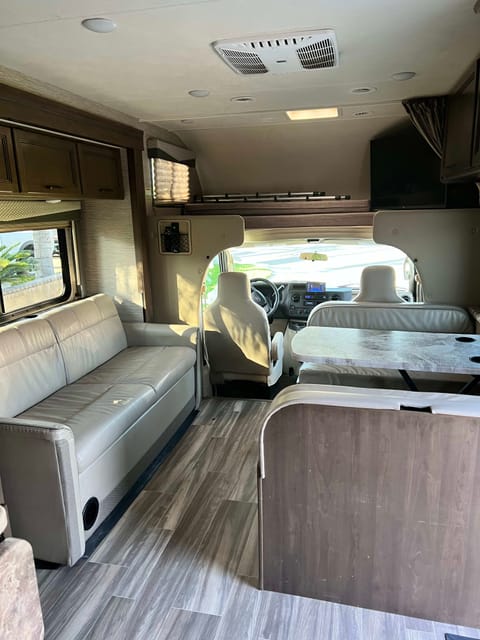 2021 Thor Motor Coach Four Winds 30D Drivable vehicle in Riverside