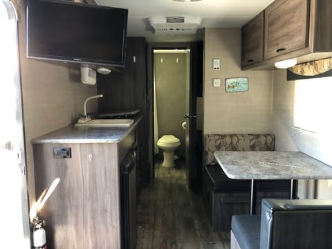 2019 Pacific Coachworks Pacifica XL 16BH Towable trailer in Santee