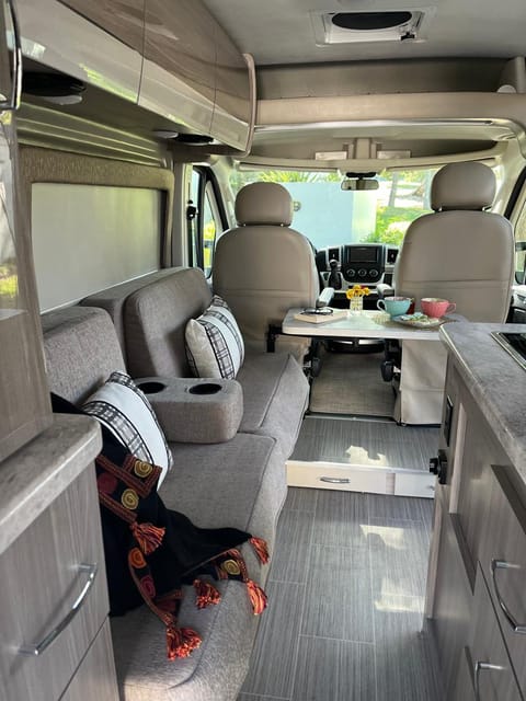 2022 CONVENIENT & EASY TO DRIVE RV!!  SCOPE 18M Campervan in Tampa