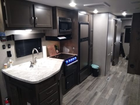 2021 Jayco Jay Flight SLX 8 324BDS Towable trailer in Penobscot