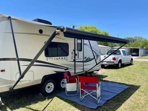 22' Joey travel trailer Towable trailer in Zephyrhills