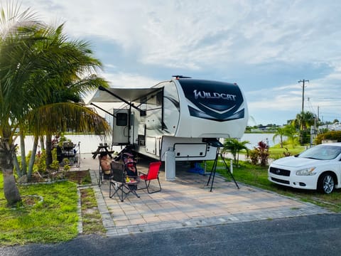 2020 Forest River RV Wildcat 384MB Towable trailer in Lake Okeechobee