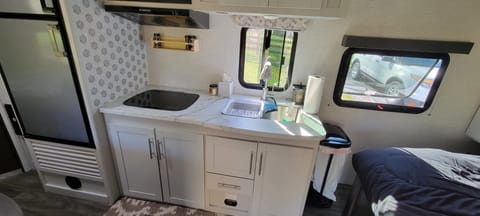 The Toasted Marshmallow  2021 Keystone RV Bullet Remorque tractable in Carmel