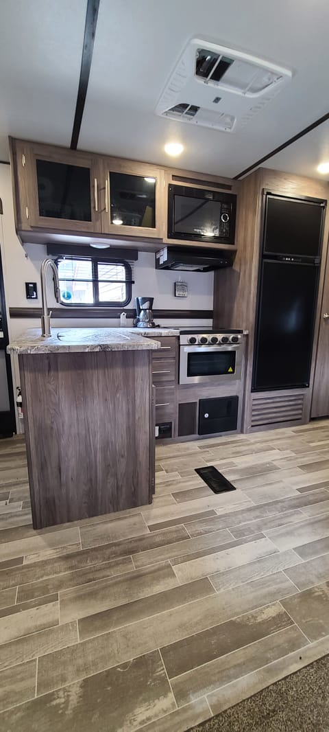 2020 CrossRoads RV Zinger Lite ZR270BH Remorque tractable in West Salem