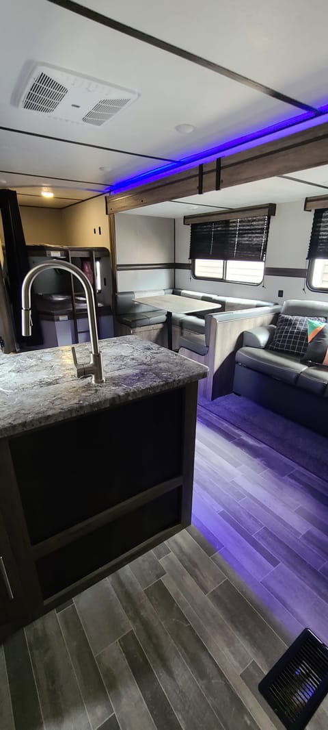 2020 CrossRoads RV Zinger Lite ZR270BH Remorque tractable in West Salem