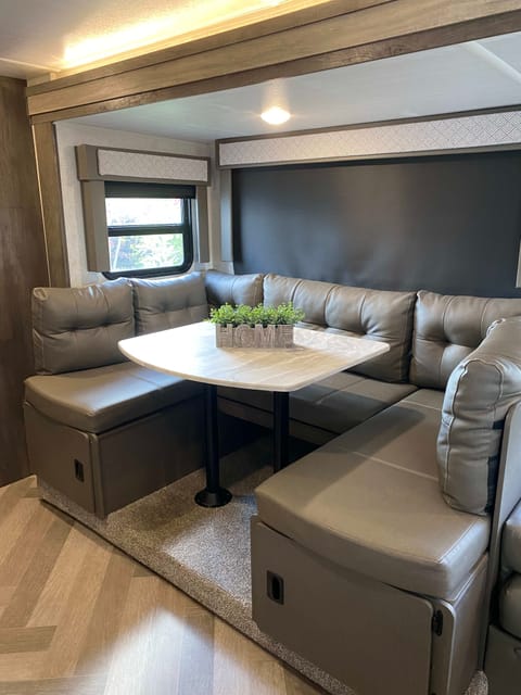 2021 Forest River RV Salem Cruise Lite 282QBXL Towable trailer in Everglades