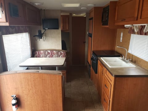 2012 Forest River RV Cherokee Grey Wolf 26BH Tráiler remolcable in Oregon