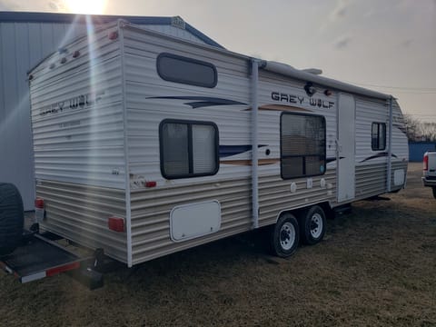 2012 Forest River RV Cherokee Grey Wolf 26BH Towable trailer in Oregon