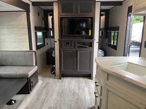 2022 Jayco Jay Flight SLX 267BHS Towable trailer in Richmond Hill