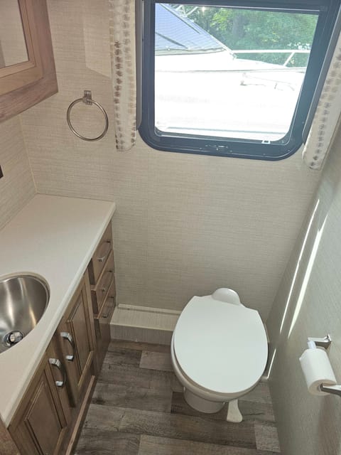 2018 Jayco Precept 31UL Veículo dirigível in Stevensville