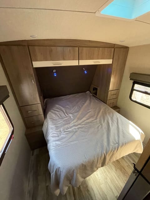 2022 Grand Design Imagine 2400BH Towable trailer in Corrales