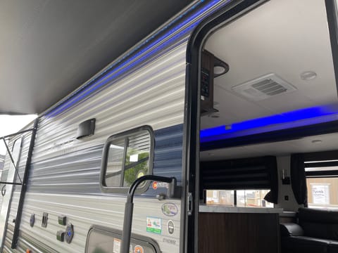 2020 Forest River RV Cherokee 264DBH Towable trailer in Brighton