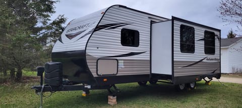 2020 Starcraft Autumn Ridge 26BHS Towable trailer in Battle Creek