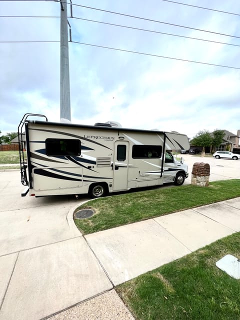 2016 Coachmen 50k miles RV Leprechaun 230 CB Drivable vehicle in Garland