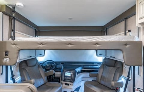 2022 Entegra Coach Luxury Bunkhouse 29F Vehículo funcional in Windemere