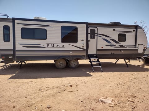 2021 Palomino Puma 31RLQS Towable trailer in Mohave Valley