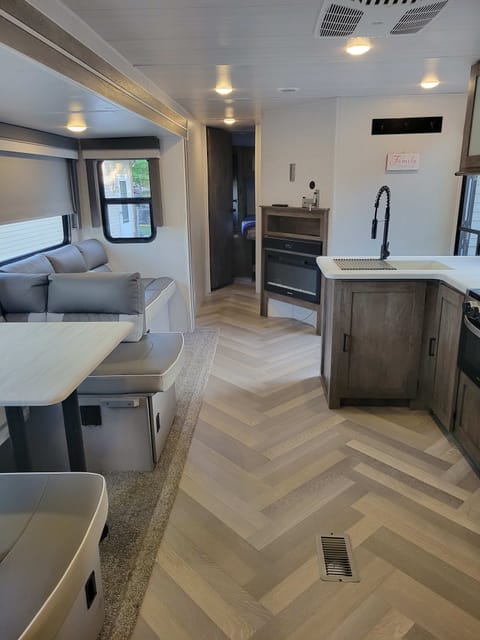 2022 Forest River RV Wildwood 29VBUD Towable trailer in Mount Clemens
