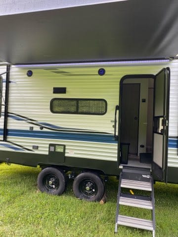 Meet Sadie!  Perfect Couples Camper Towable trailer in Summersville