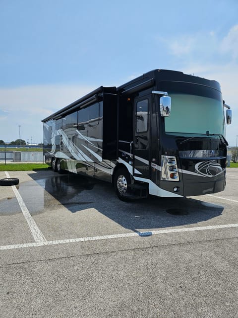 2021 Forest River RV Berkshire XLT 45CA Drivable vehicle in Seffner
