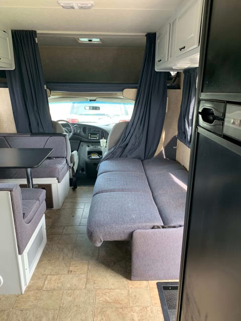 2009 Thor Motor Coach Four Winds Majestic Véhicule routier in Idaho Falls