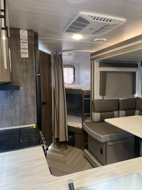2022 Forest River RV Salem Cruise Lite 240BHXL Remorque tractable in Spring Hill