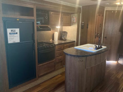 2018 Gulf Stream RV Conquest 288ISL Towable trailer in Norris Lake